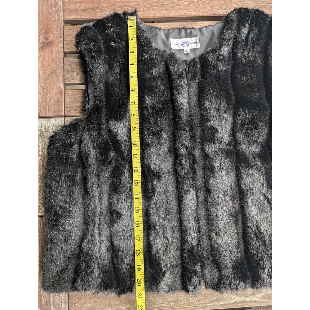 💜Rebecca Thomas Black Faux Fur Vest – XL – Made in USA - Picture 5 of 7